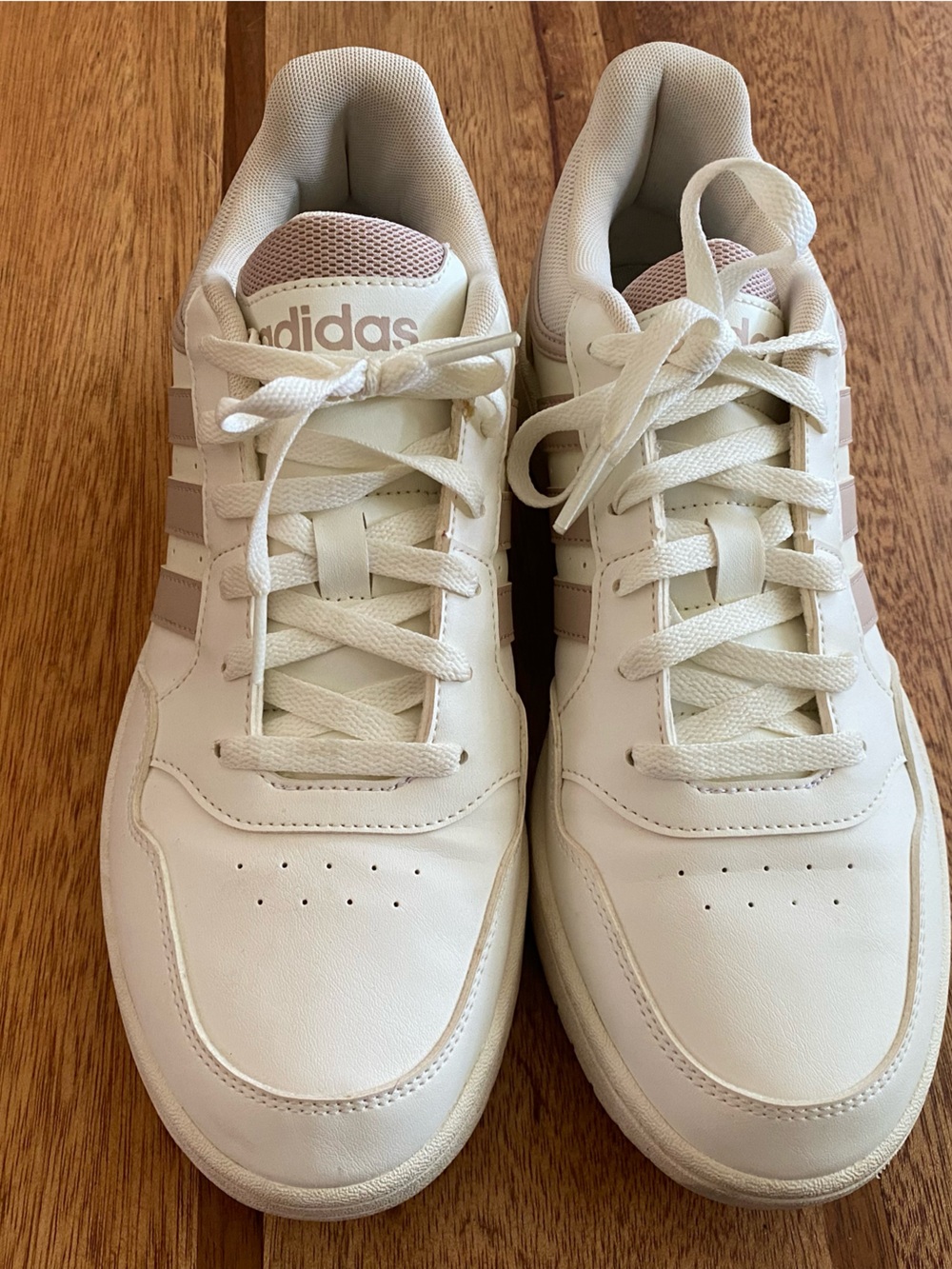 Men’s size 10 Adidas Cream White Retro Sneakers